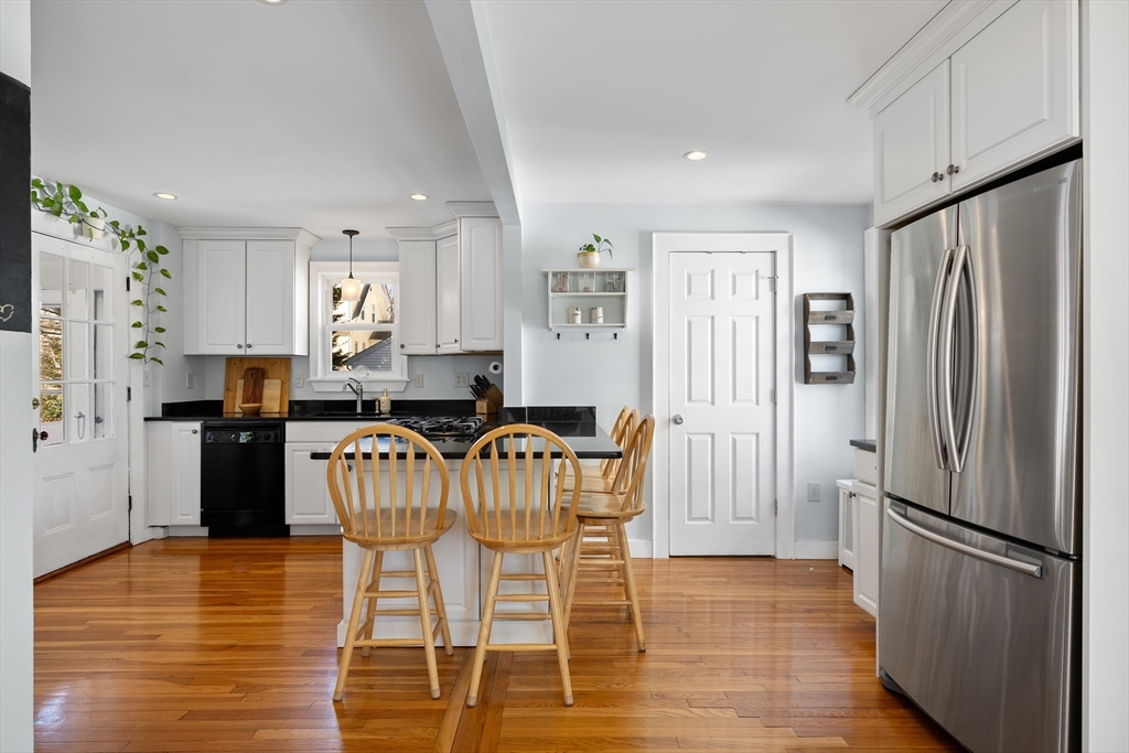 33 Virginia Road Quincy, MA 02169 - Photo 12 of 42