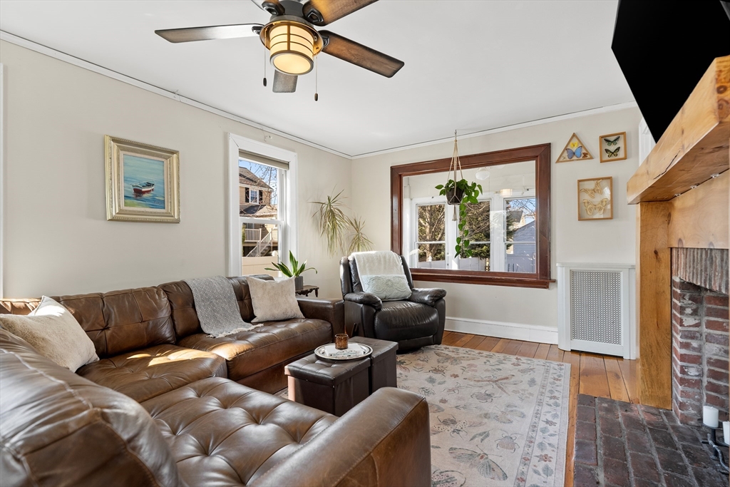 33 Virginia Road Quincy, MA 02169 - Photo 4 of 42