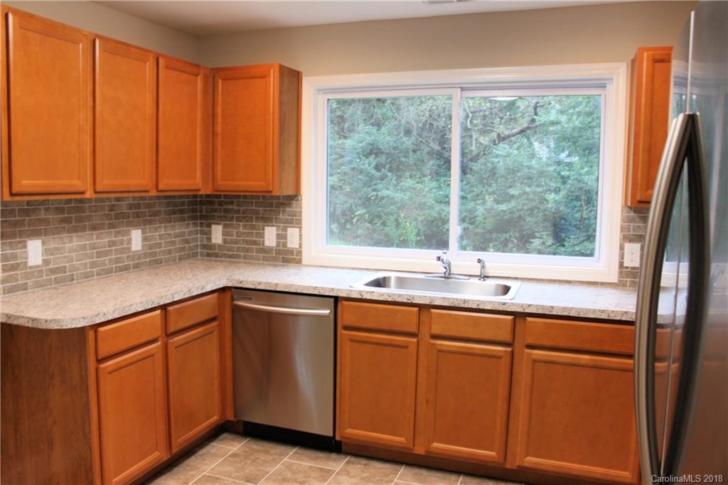 214 Tomberlin Road Mount Holly, NC 28120 - Photo 5 of 15 Gallery Image 5