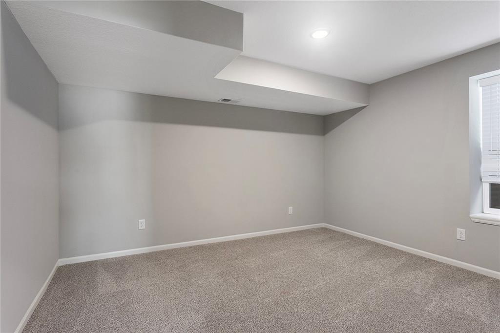 607 Foxglove Lane Raymore, MO 64083 - Photo 25 of 27