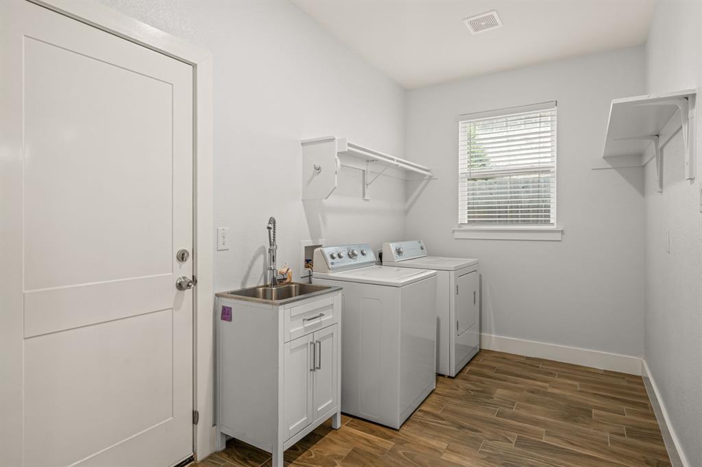 3807 Winding Road Arlington, TX 76016 - Photo 15 of 29 Gallery Image 15