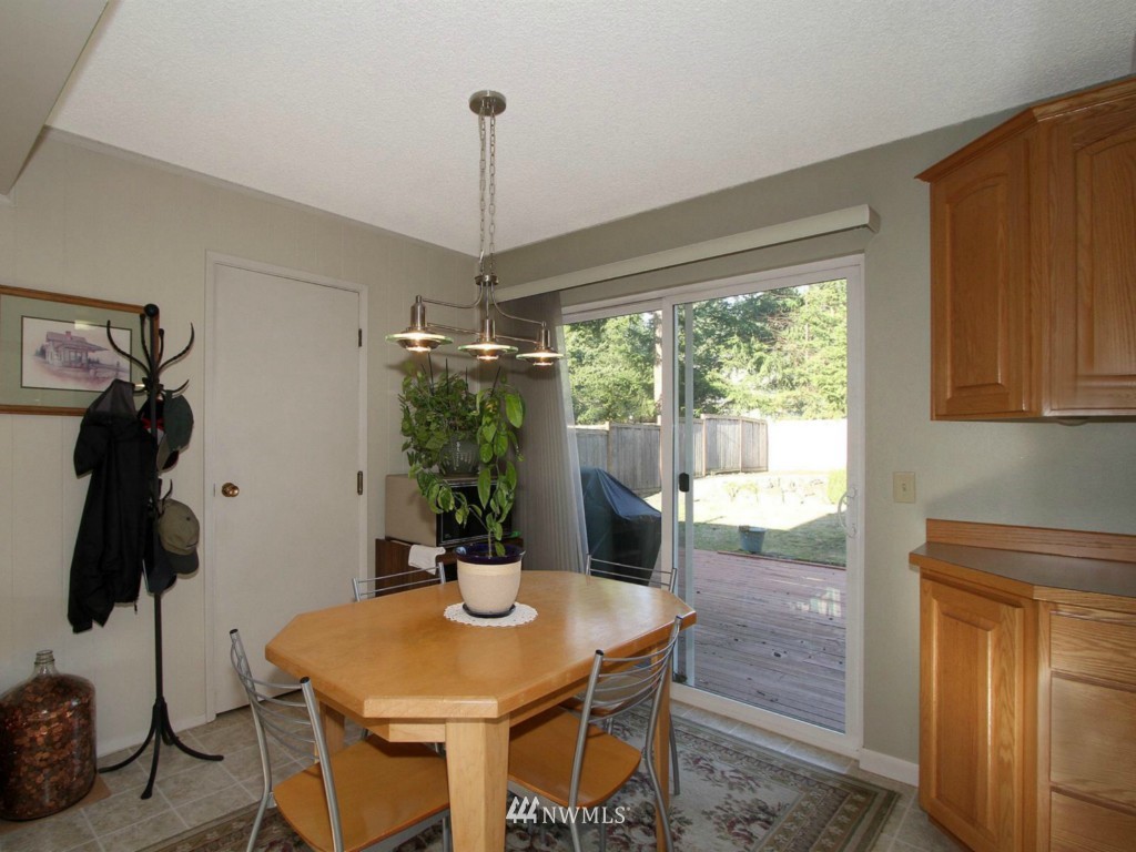 14620 Southeast 140th Place Renton, WA 98059 - Photo 7 of 16 Gallery Image 7