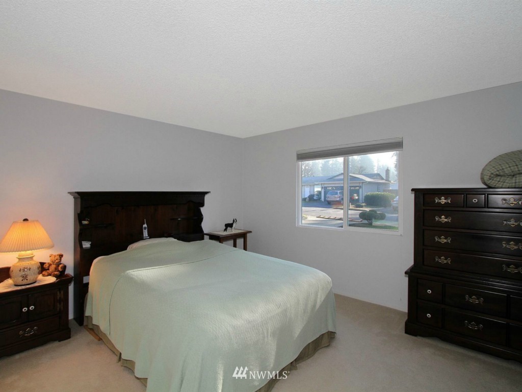14620 Southeast 140th Place Renton, WA 98059 - Photo 8 of 16 Gallery Image 8