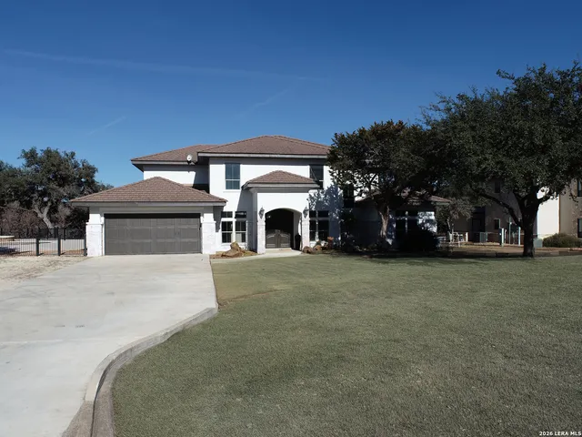 $1,499,999 | 118 Skipping Stone Lane, Concan, TX 78838