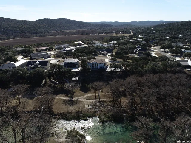 $1,499,999 | 118 Skipping Stone Lane, Concan, TX 78838