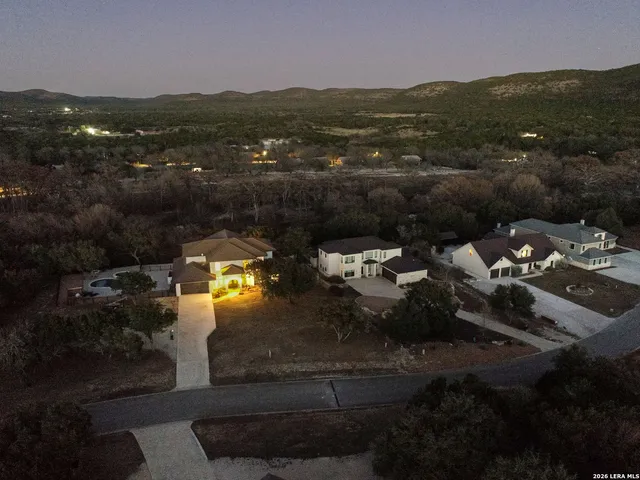 $1,499,999 | 118 Skipping Stone Lane, Concan, TX 78838