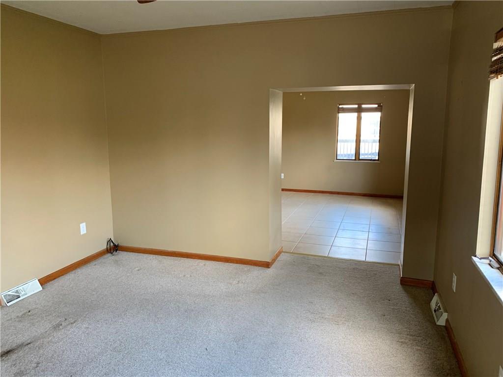 367 Ohio Avenue Rochester, PA 15074 - Photo 8 of 24