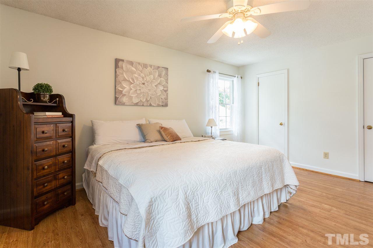 6209 Wynbrook Way Raleigh, NC 27612 - Photo 23 of 24
