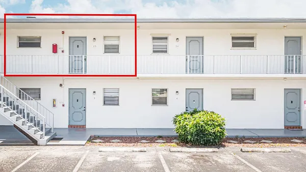 $135,000 | 420 West Palm Street, Unit 23, Lantana, FL 33462