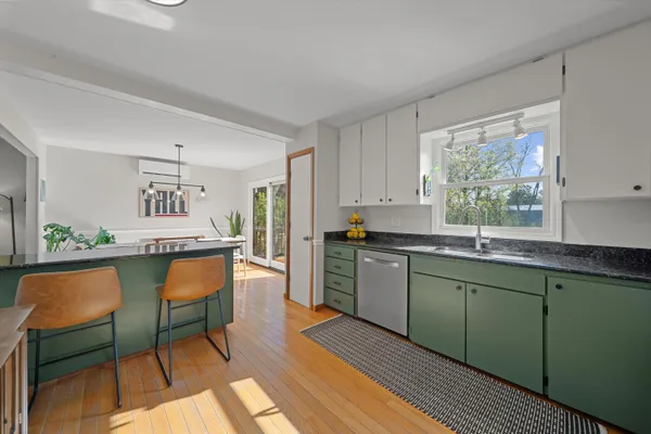$665,000 | 656 Barber Avenue, Ann Arbor, MI 48103