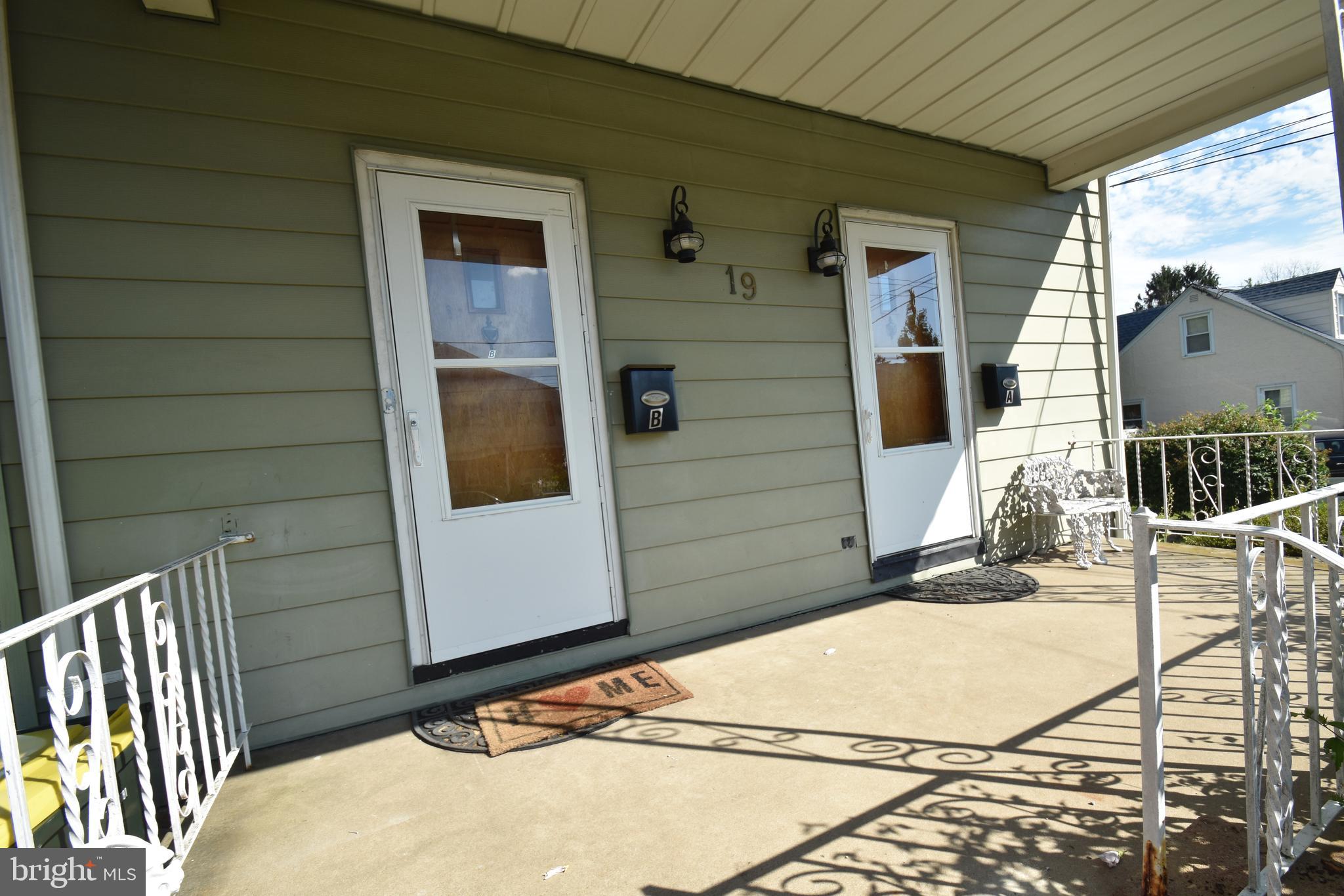 19 Dallas Road Willow Grove, PA 19090 - Photo 1 of 52 Front porch