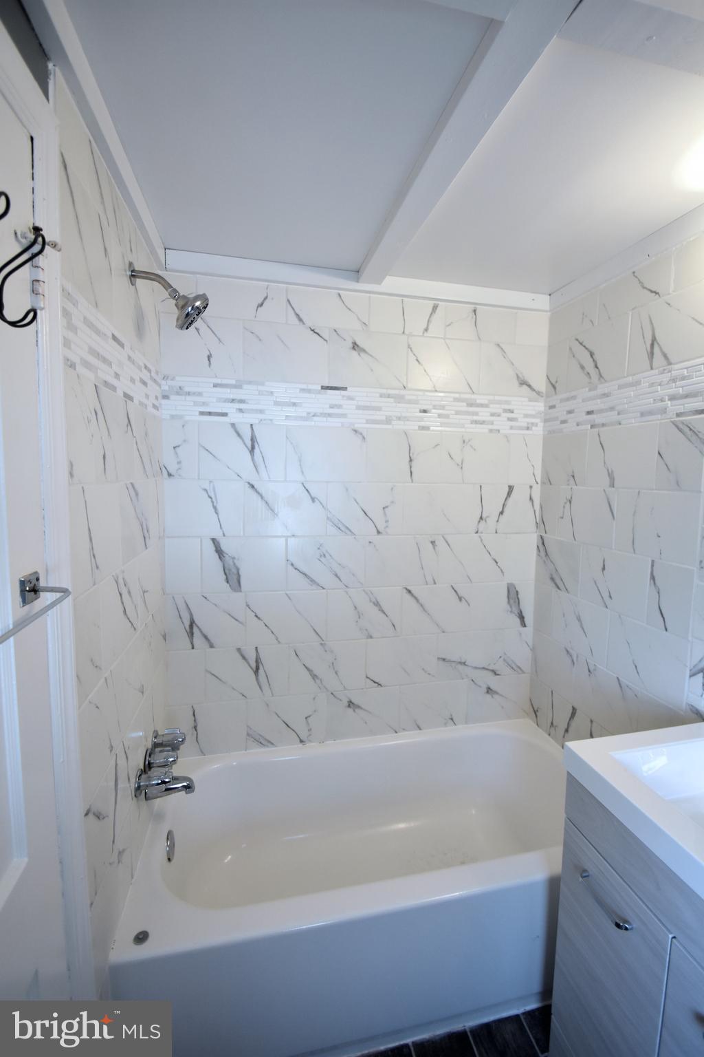 19 Dallas Road Willow Grove, PA 19090 - Photo 26 of 52 (B) bathroom