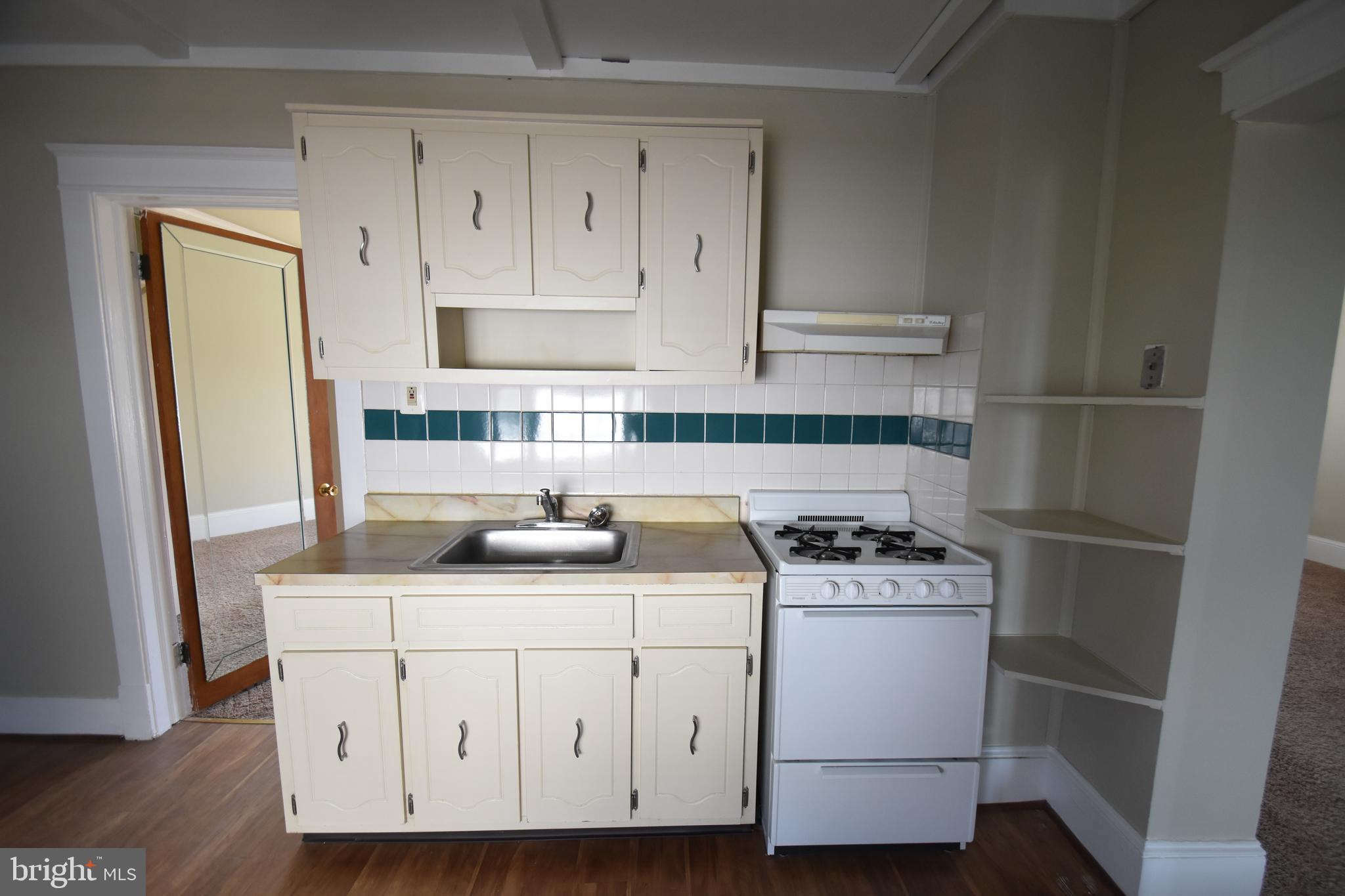 19 Dallas Road Willow Grove, PA 19090 - Photo 42 of 52 (B) kitchen