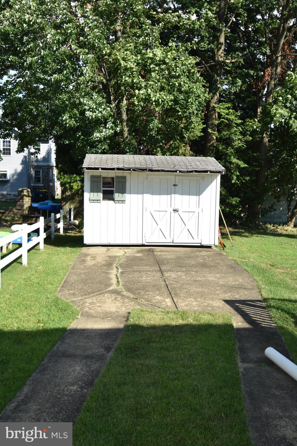 19 Dallas Road Willow Grove, PA 19090 - Photo 8 of 52 shed