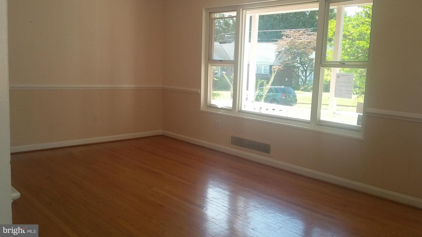 2409 Eugene Street Silver Spring, MD 20902 - Photo 7 of 23 Bedroom (Master)