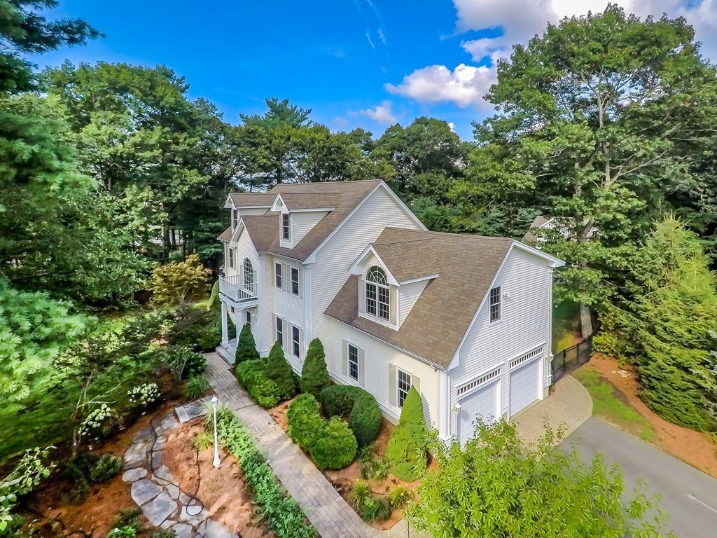 19 Hitching Post Road Lakeville, MA 02347 - Photo 2 of 30 Gallery Image 2
