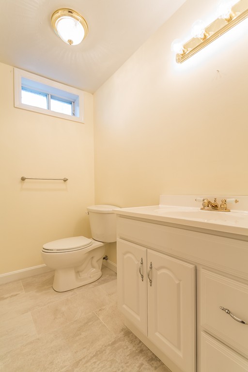 19 Hitching Post Road Lakeville, MA 02347 - Photo 24 of 30 Gallery Image 24