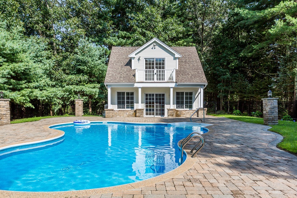 19 Hitching Post Road Lakeville, MA 02347 - Photo 25 of 30 Gallery Image 25