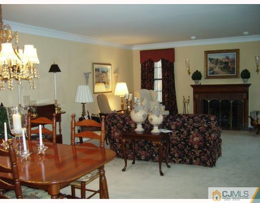 3407 Springbrook Drive Edison, NJ 08820 - Photo 4 of 7 Gallery Image 4