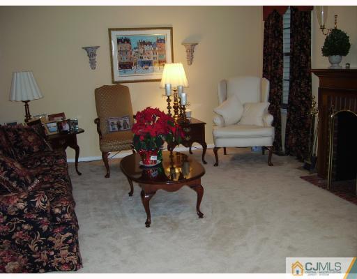3407 Springbrook Drive Edison, NJ 08820 - Photo 6 of 7 Gallery Image 6