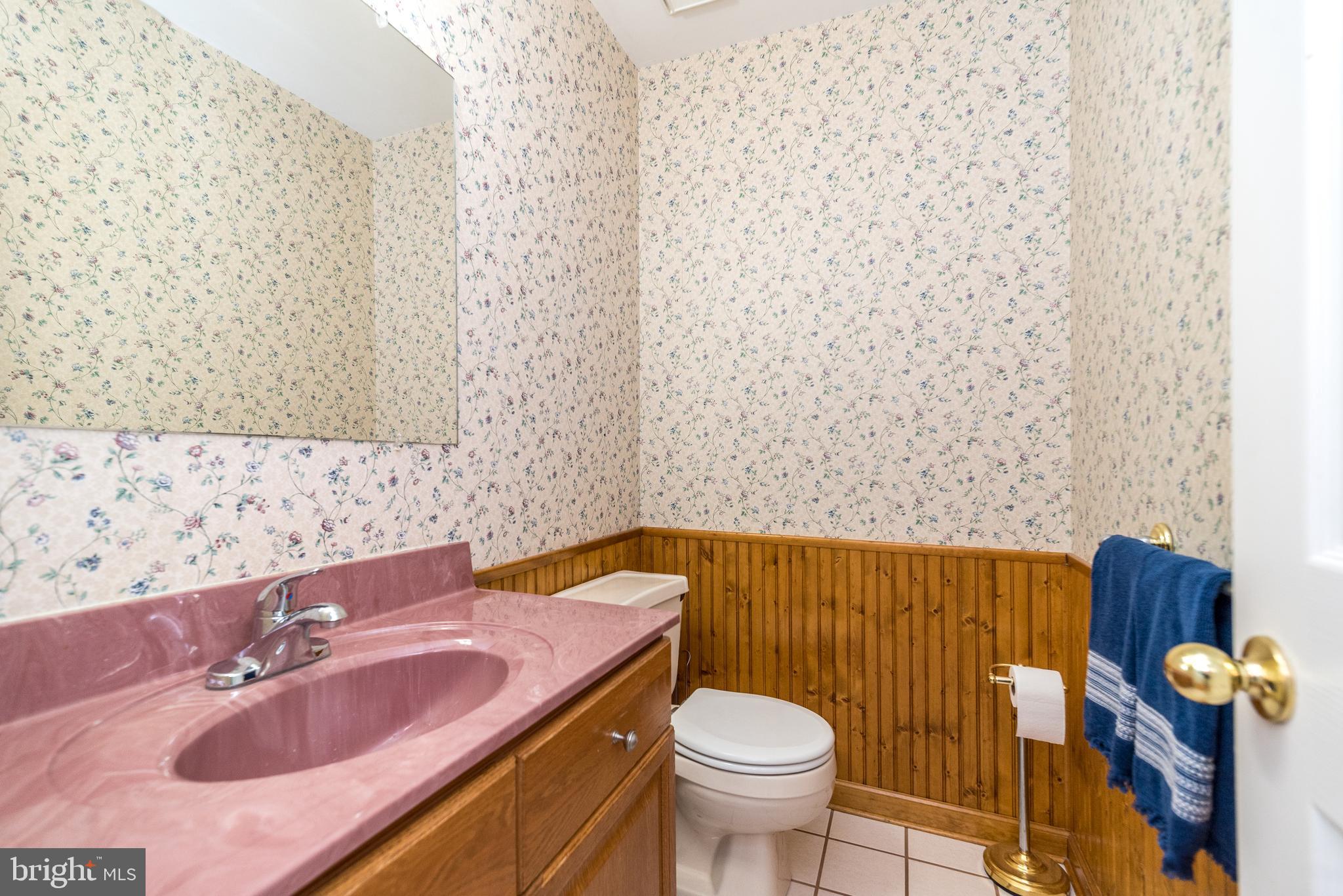 2272 Warner Road Lansdale, PA 19446 - Photo 31 of 63 Powder Room