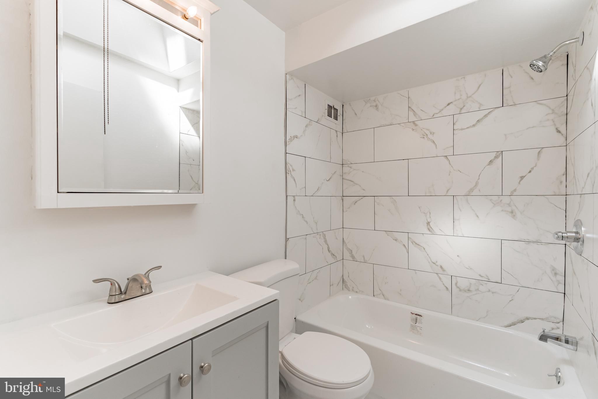3732 West Country Club Road Philadelphia, PA 19131 - Photo 11 of 15 Gallery Image 11