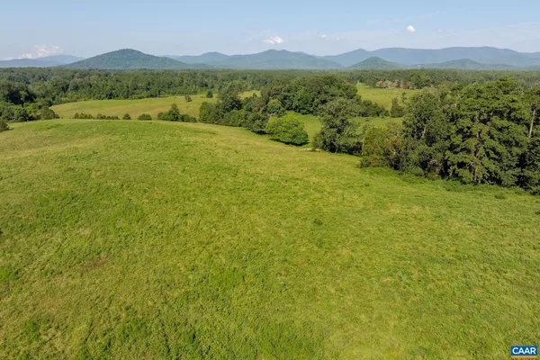 a view of an ocean from a yard