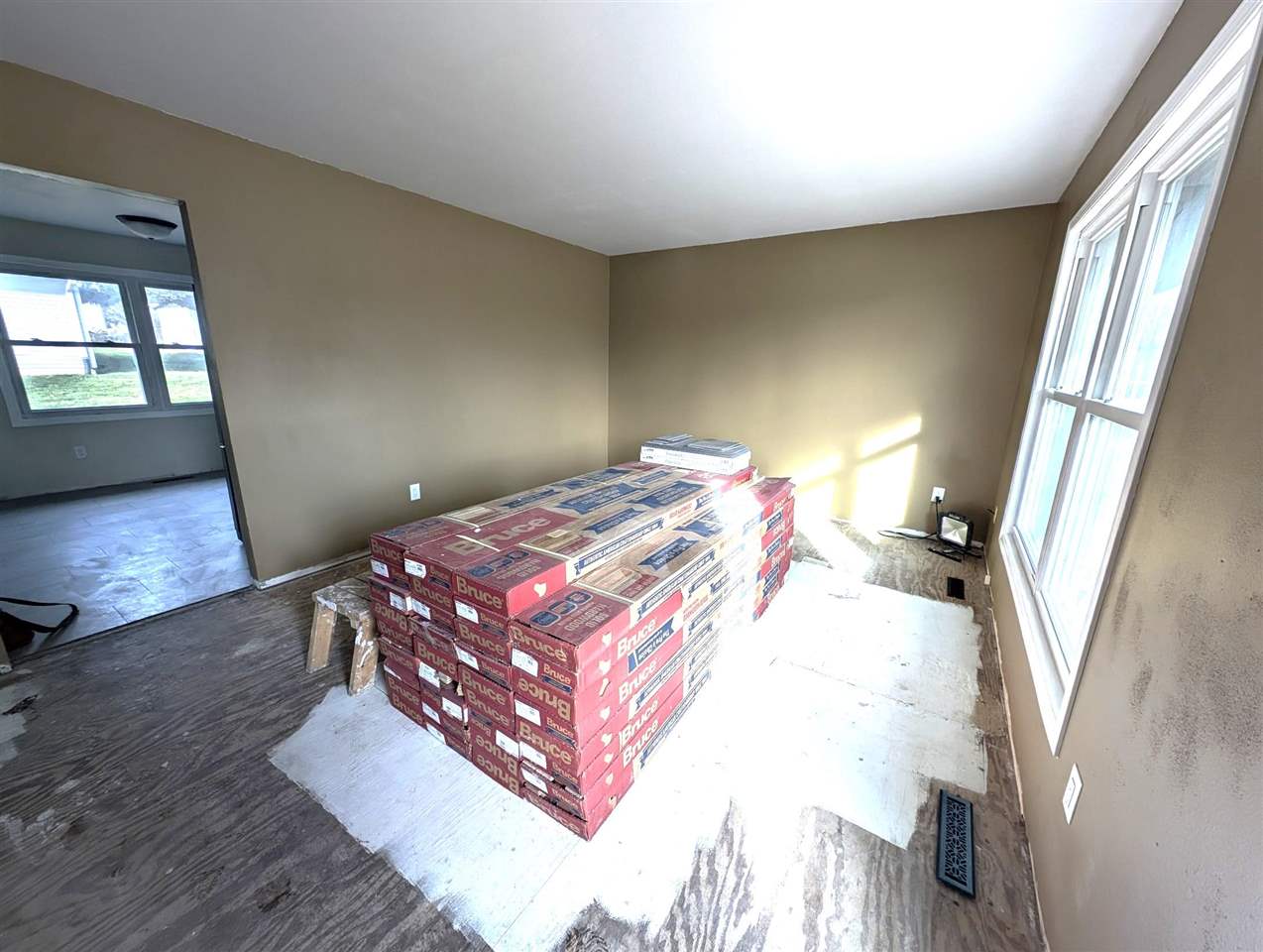 200 West Kimberly Road Lone Tree, IA 52755 - Photo 16 of 16 Gallery Image 16