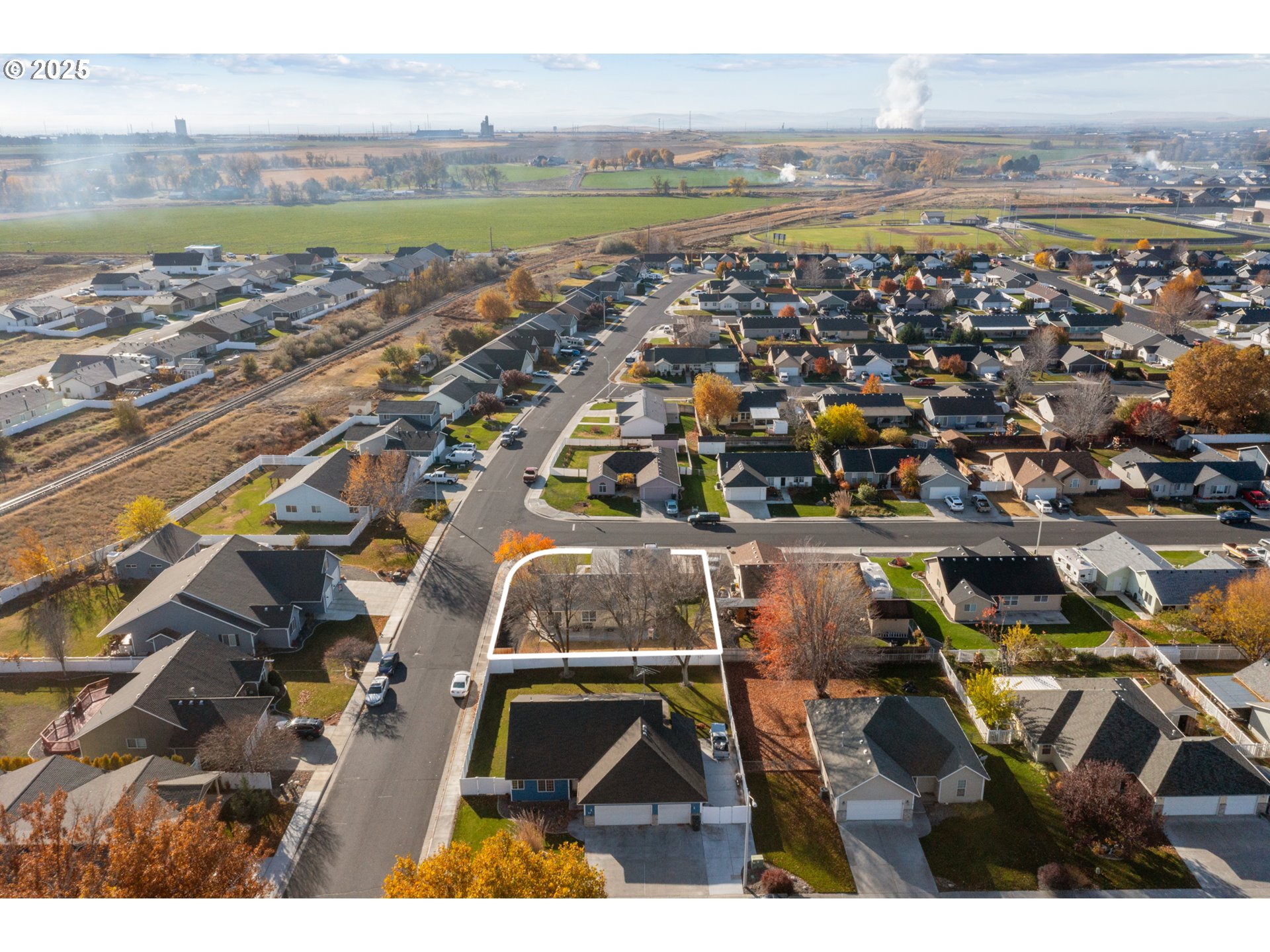 620 West Wren Avenue Hermiston, OR 97838 - Photo 46 of 48 a view of a city
