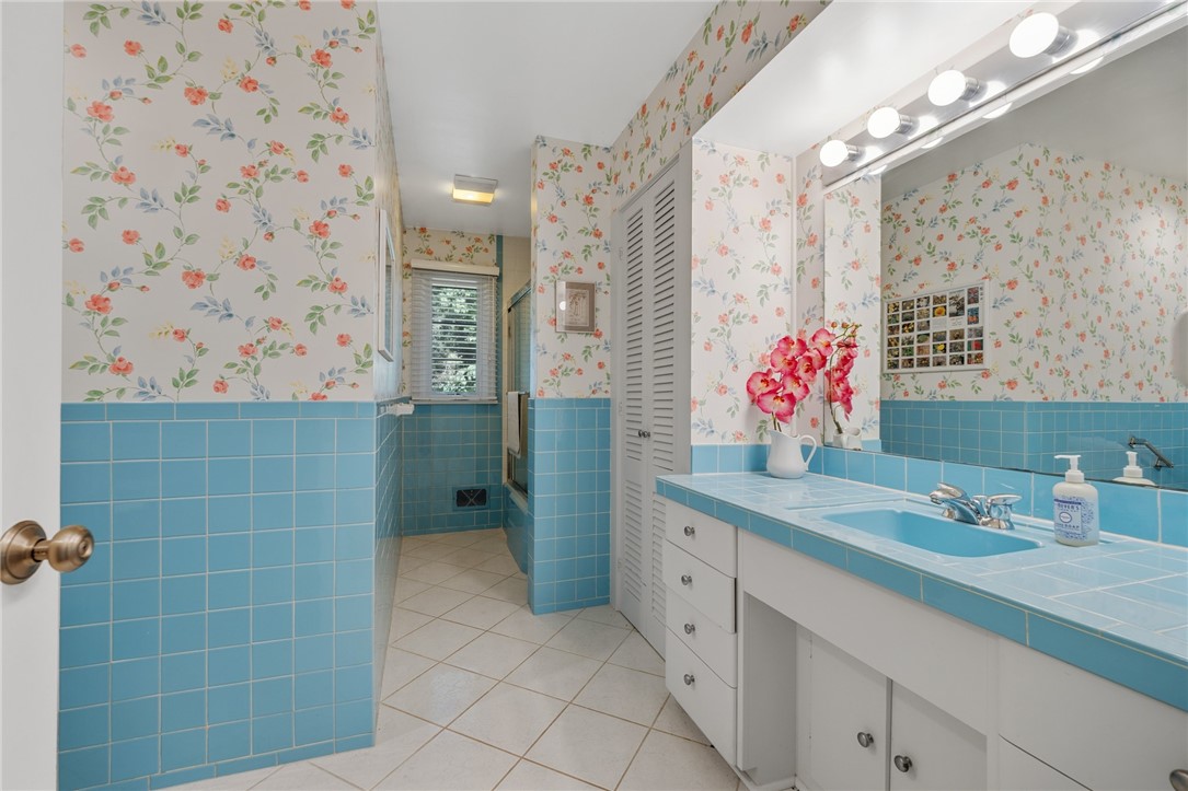 10 New England Drive Pittsford, NY 14618 - Photo 21 of 42 Gallery Image 21