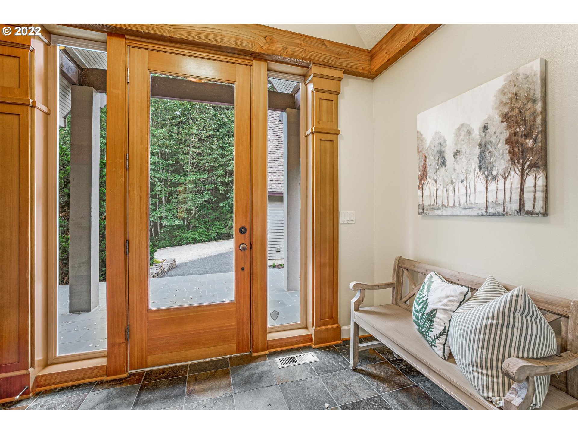 14275 Northwest Old Germantown Road Portland, OR 97231 - Photo 6 of 32 Entrance/Foyer