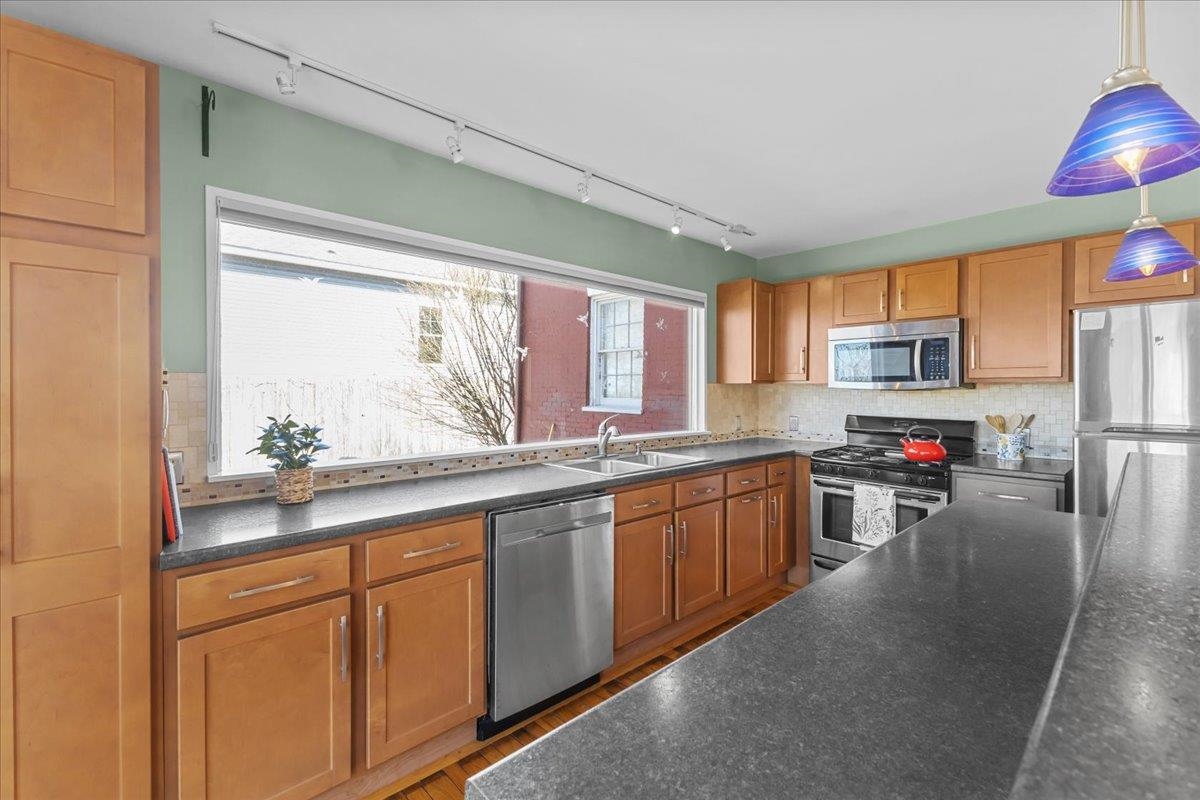 352 Colchester Avenue, Unit 1 Burlington, VT 05401 - Photo 25 of 45