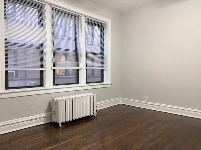 $2,495 | 635 West Roscoe Street, Unit N1, Chicago, IL 60657