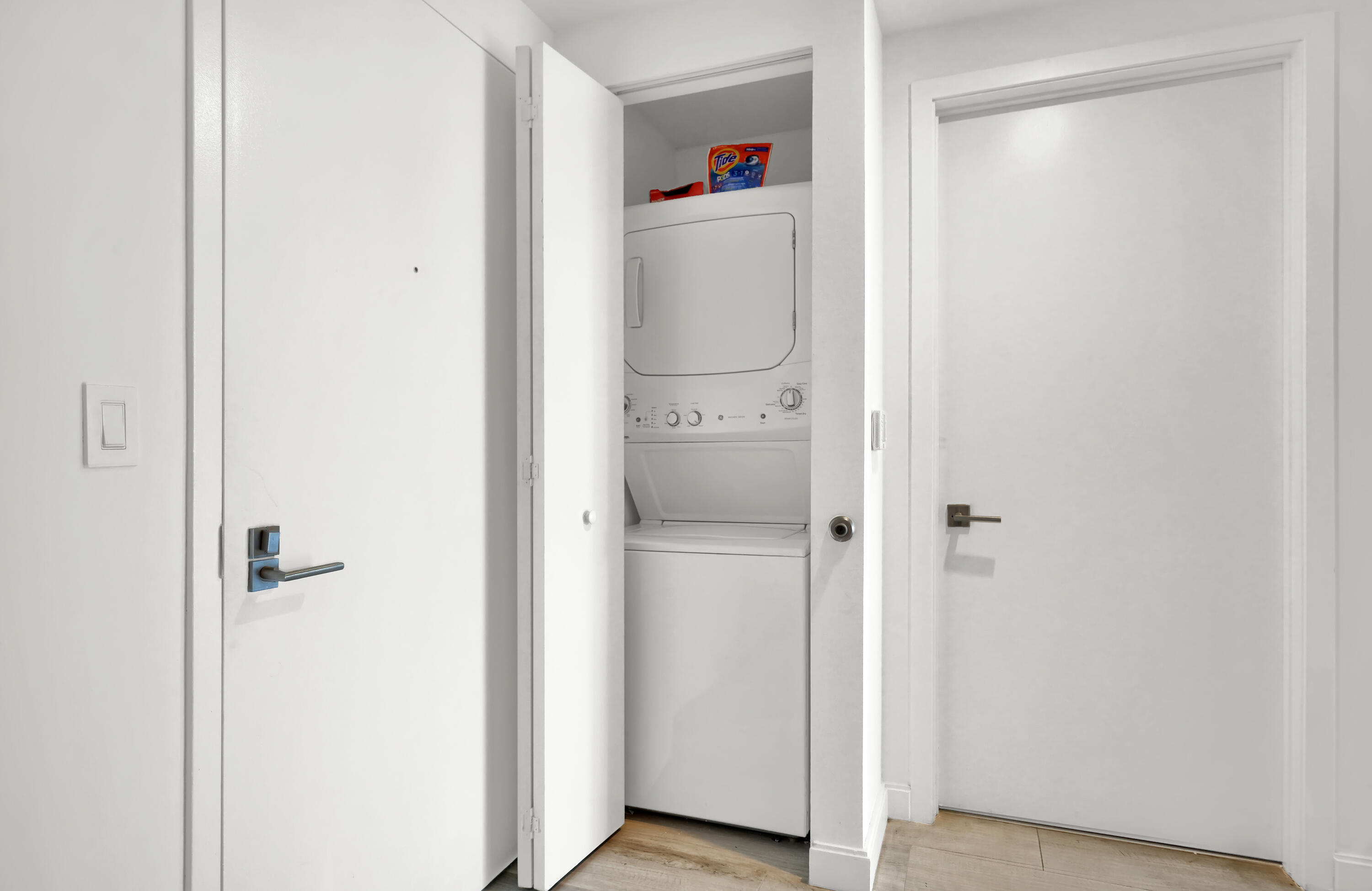 55 Southwest 9th Street, Unit 3504 Miami, FL 33130 - Photo 23 of 33