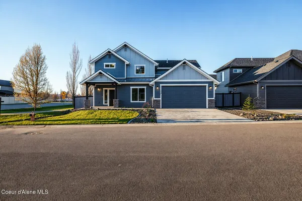 $569,900 | 693 Monashee Court, Hayden, ID 83835