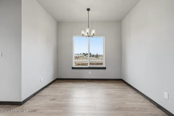 $569,900 | 693 Monashee Court, Hayden, ID 83835