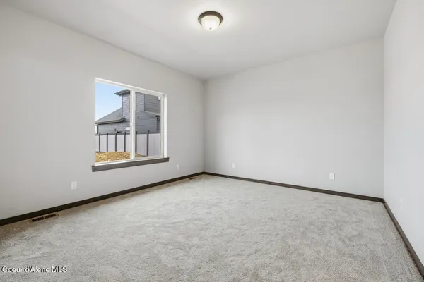 $569,900 | 693 Monashee Court, Hayden, ID 83835