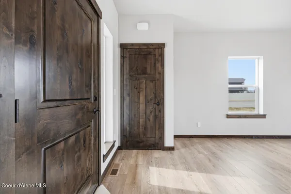 $569,900 | 693 Monashee Court, Hayden, ID 83835