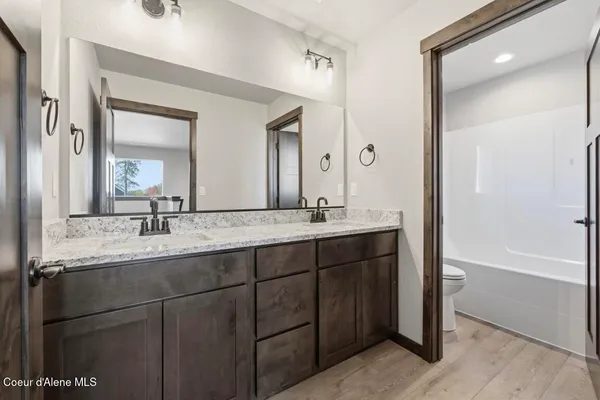 $569,900 | 693 Monashee Court, Hayden, ID 83835