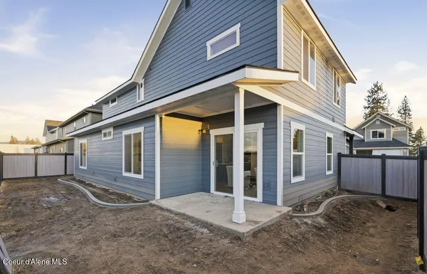 $569,900 | 693 Monashee Court, Hayden, ID 83835