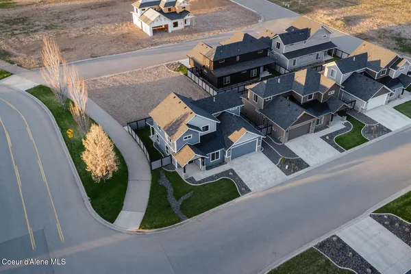 $569,900 | 693 Monashee Court, Hayden, ID 83835