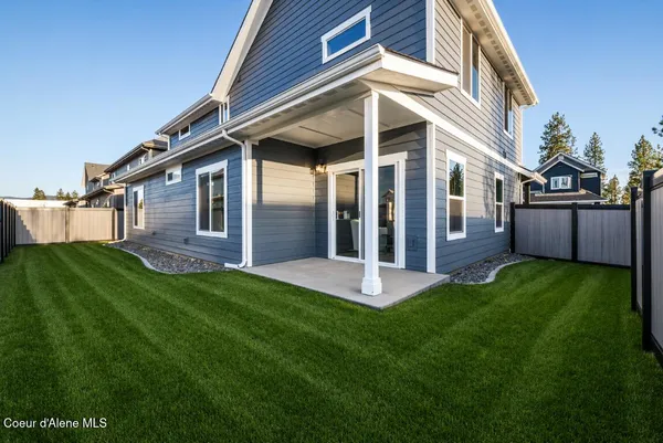 $569,900 | 693 Monashee Court, Hayden, ID 83835