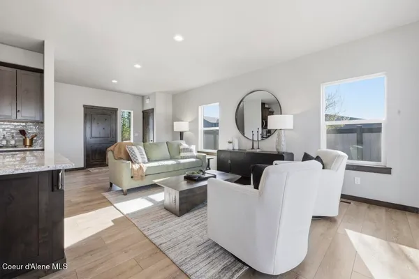 $569,900 | 693 Monashee Court, Hayden, ID 83835