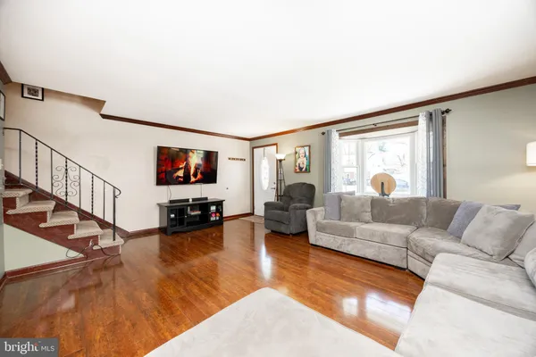 $350,000 | 668 South 5th Avenue, Royersford, PA 19468