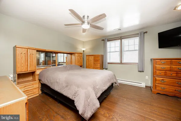 $350,000 | 668 South 5th Avenue, Royersford, PA 19468