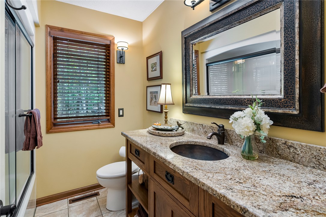 28 Quail Drive Salem, SC 29676 - Photo 26 of 47 Full bathroom