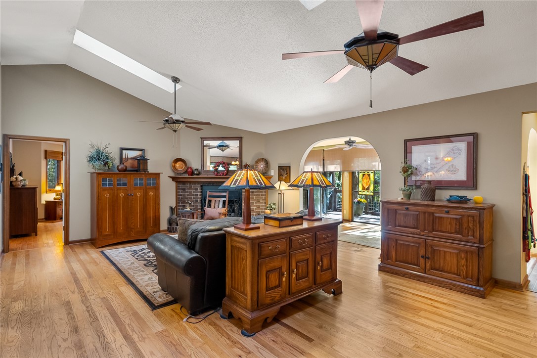 28 Quail Drive Salem, SC 29676 - Photo 6 of 47