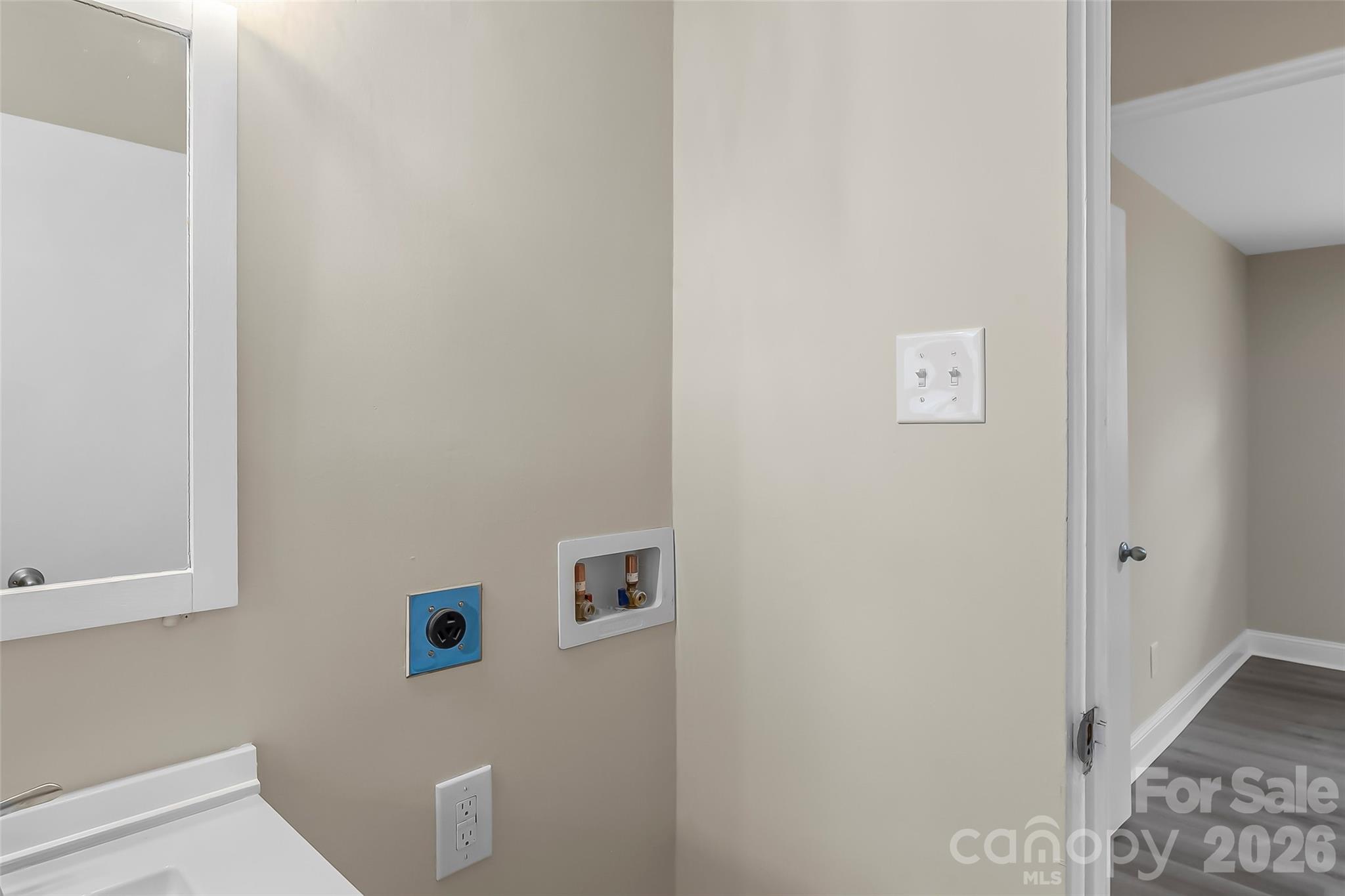 902 8th Avenue Southwest Conover, NC 28613 - Photo 11 of 28