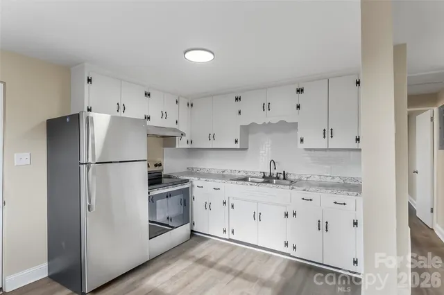 $290,000 | 902 8th Avenue Southwest, Conover, NC 28613