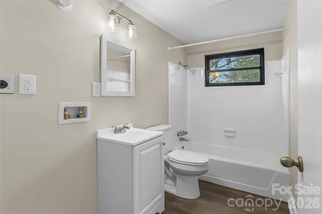 $290,000 | 902 8th Avenue Southwest, Conover, NC 28613